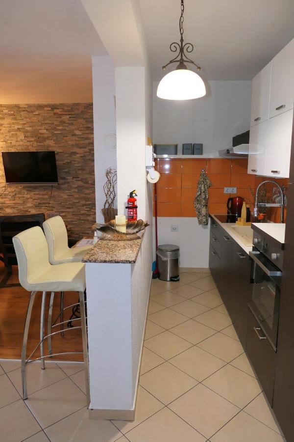 Apartment Marko Сень Екстер'єр фото