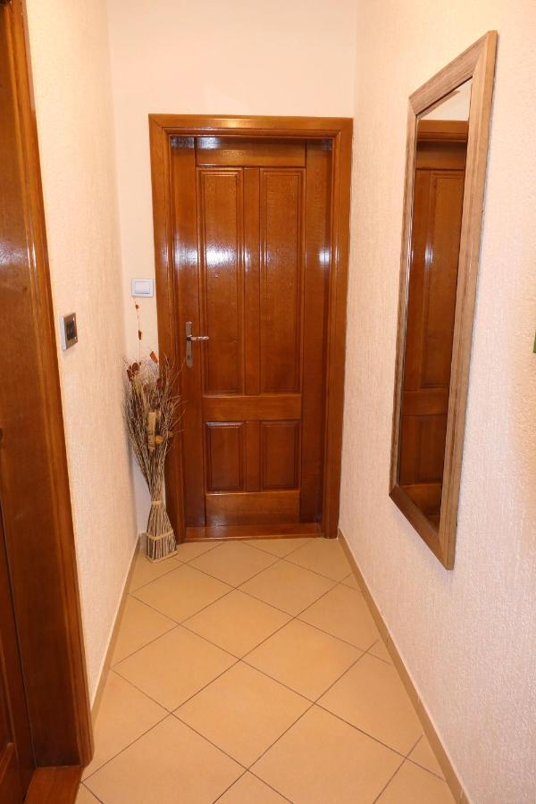 Apartment Marko Сень Екстер'єр фото