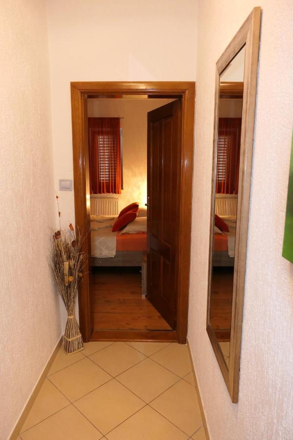 Apartment Marko Сень Екстер'єр фото