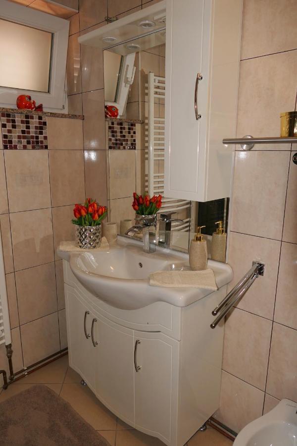 Apartment Marko Сень Екстер'єр фото